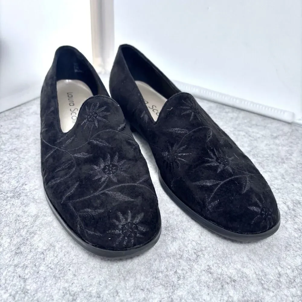 LAURA SCOTT Black Suede Loafers Women’s 9.5M Embossed Floral Slip On Flats